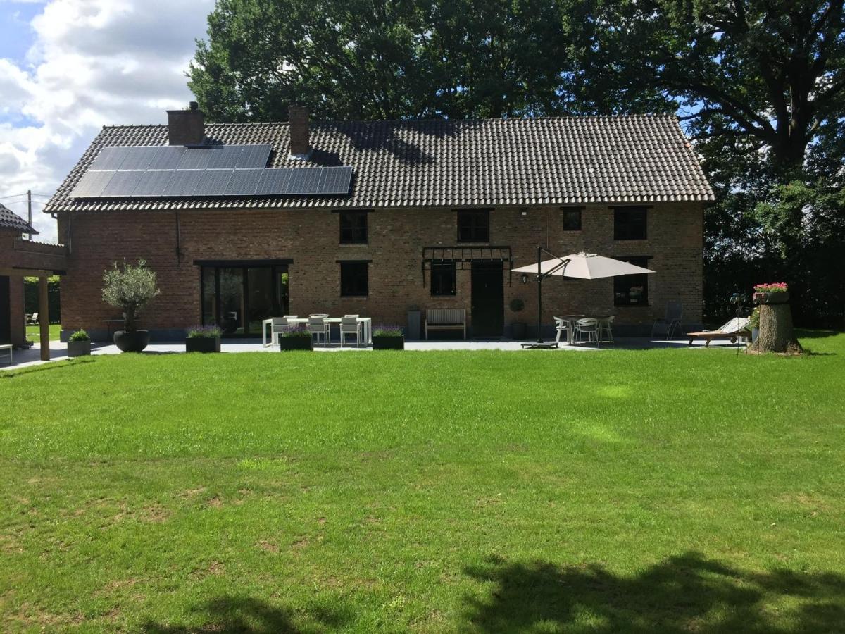 Vakantiewoningeikenhof Londerzeel Exteriör bild